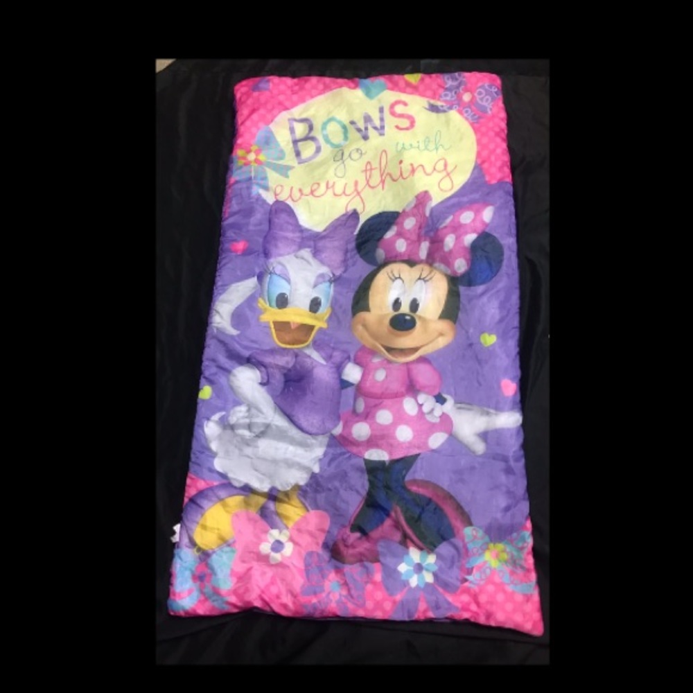 Girls Disney’s Minnie and daisy sleeping bag cover